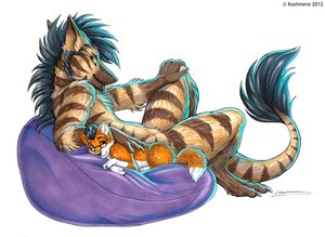 Chilling with my fox by Kashmere